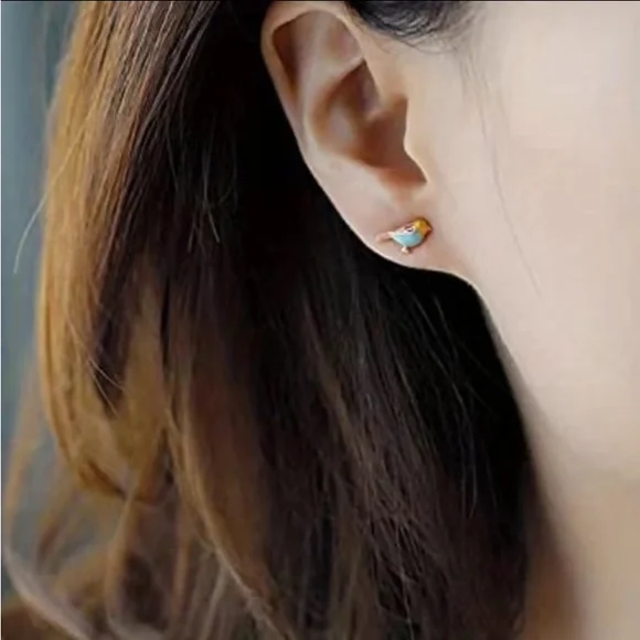 Last One!!!COPY - Adorable 18K Gold Plated Enamel Mini Bird Stud Earrings. - Picture 4 of 4